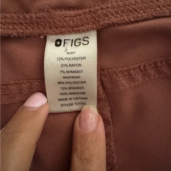 Figs Women's Scrub Pants in Mauve with Cream Drawstring - Picture 7 of 7